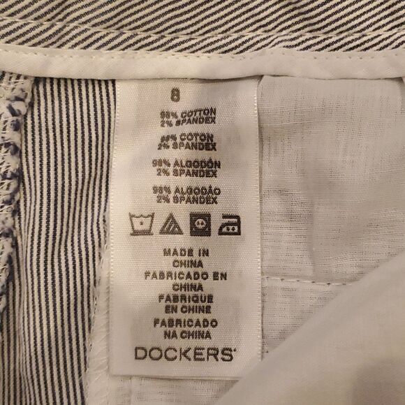 Womens Shorts Size 8  - Picture 4 of 5